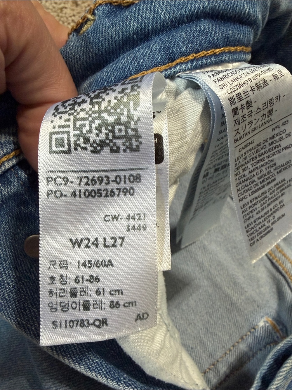 Levi’s Premium Ribcage Straight Ankle Women’s Jeans Sz 24 Distressed - Picture 6 of 7